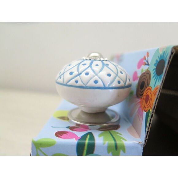Instant Furniture Update Blue & White Geometric Ceramic Pull Knobs, Set Of 6 - Picture 8 of 9